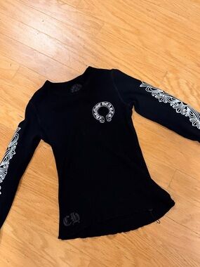 Black Kids Long-Sleeve Graphic Top
